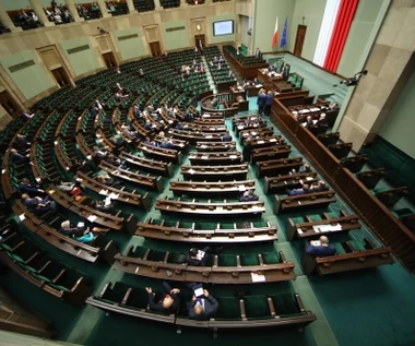 Nowelizacje ustaw sądowych i o TK opublikowane w Dzienniku Ustaw 