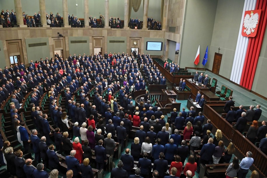 Nowo wybrani posłowie / 	Radek Pietruszka   /PAP