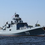 Nowoczesna rosyjska fregata Admirał Makarow trafiona na Morzu Czarnym przez ukraińską rakietę Neptune