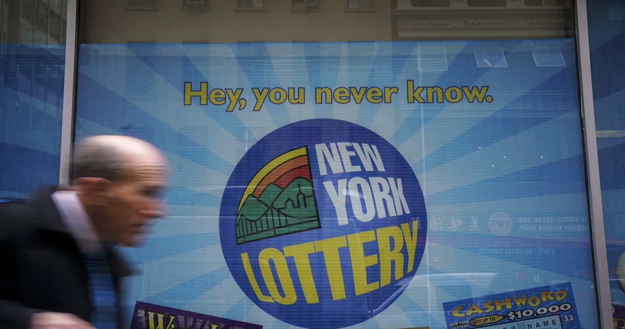Nowojorczyk wygrał w loterii 10 mln dolarów. Udało mu się to drugi raz w ciągu roku /DREW ANGERER/GETTY IMAGES NORTH AMERICA/Getty Images via AFP /AFP