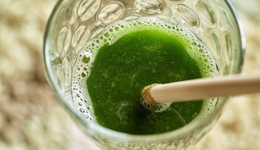 Noworoczny detoks. Szybko oczyścisz organizm i w pasie zrobić się luźniej 