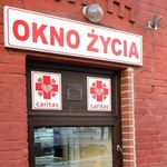 Noworodek w oknie życia. Chłopiec otrzymał już imię