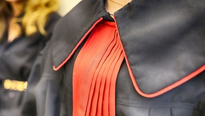 Noworodek zakopany żywcem na posesji. Szokujące ustalenia prokuratury