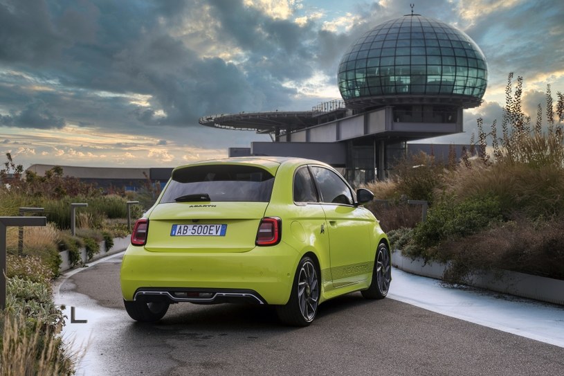 Nowy Abarth 500e /materiały prasowe