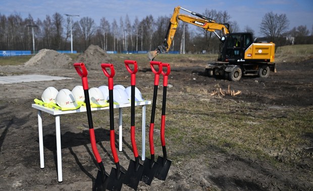 Nowy akademik UJ. Symboliczne wbicie pierwszej łopaty 