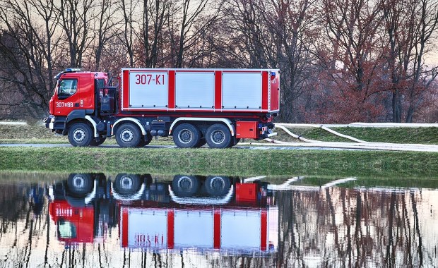 Nowy alert RCB. "Nie zbliżaj się do wezbranych rzek"
