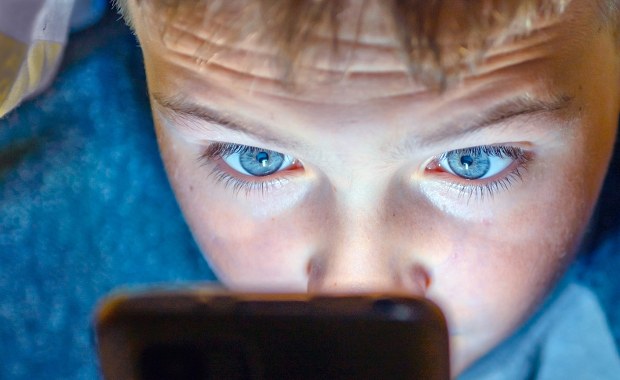 ​Nowy algorytm YouTube zweryfikuje wiek użytkowników