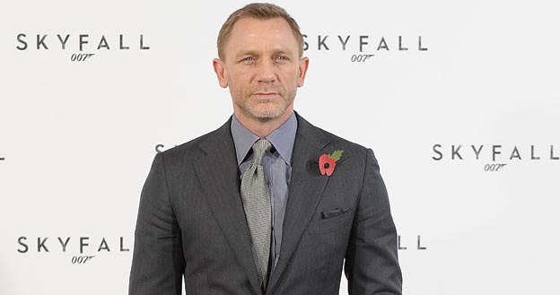 "Nowy" Bond w "starym" garniturze... - fot. Ben Pruchnie /Getty Images/Flash Press Media