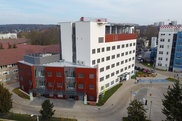 Nowy budynek szczecińskiego szpitala / PAP/Marcin Bielecki    /PAP