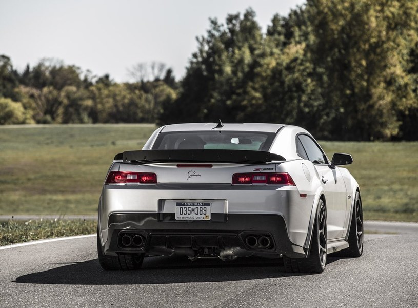 Nowy Camaro Z/28 podczas testów na torze Nurburgring /General Motors /materiały prasowe