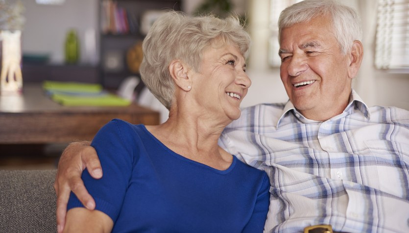 Nowy dodatek dla seniorów. Małżeństwa z długim stażem mogą dostać od 5 do 8 tys. zł 