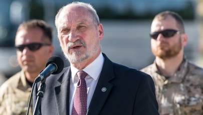 Nowy dokument z wytycznymi. Macierewicz: Zero tolerancji dla łamania dyscypliny w armii