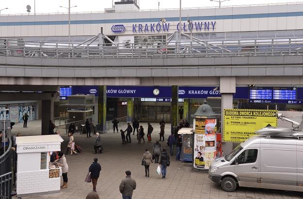 Nowy dworzec kolejowy Kraków Główny /PAP