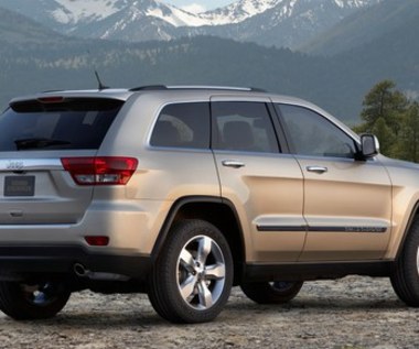 Nowy jeep grand cherokee