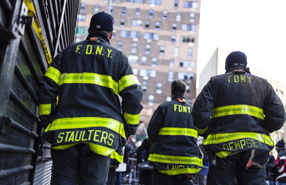 Nowy Jork, Bronx, wieżowiec, w którym doszło do tragedii /JUSTIN LANE /PAP/EPA