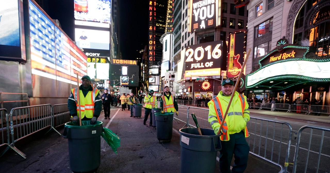 Nowy Jork powitał rok 2016 z przytupem! Miliony ludzi na Times Square