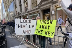 Nowy Jork. Zwolennicy i przeciwnicy czekają na Donalda Trumpa