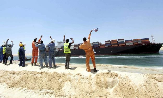 Nowy Kanał Sueski w Ismailii, na wschód od Kairu /EPA