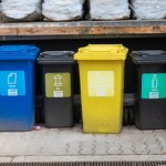 Nowy kolor worków do segregacji śmieci. Co do nich wyrzucać?