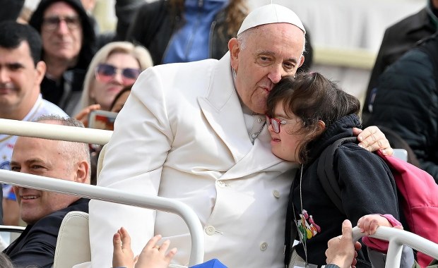 Nowy komunikat Watykanu. Wtedy rozpocznie się ceremonia