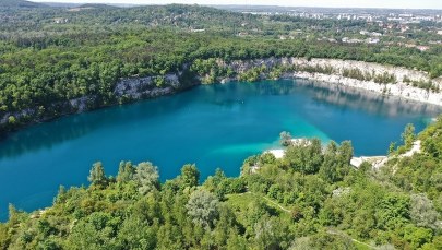 Nowy krakowski park Zakrzówek z lotu ptaka