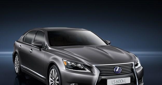 Nowy lexus LS 600h /Informacja prasowa