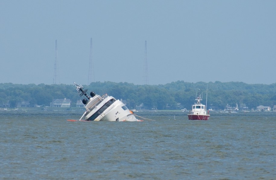 Wart majątek jacht zatonął tuż po zwodowaniu