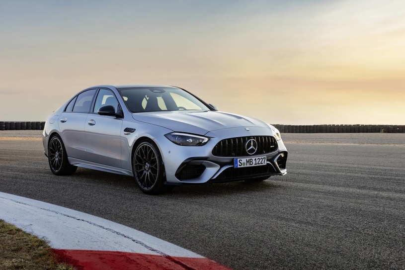 Nowy Mercedes-AMG C 63 SE Performance. Jeszcze mocniejszy, niż poprzednik  