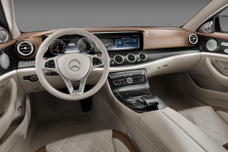 Nowy Mercedes klasy E /Informacja prasowa