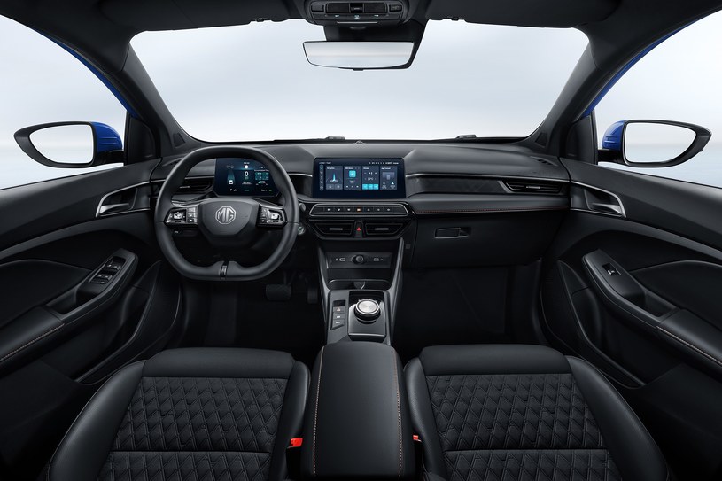 Nowy MG3 Hybrid+. Wnętrze wygląda na nowoczesne i wygodne w obsłudze /MG Motors