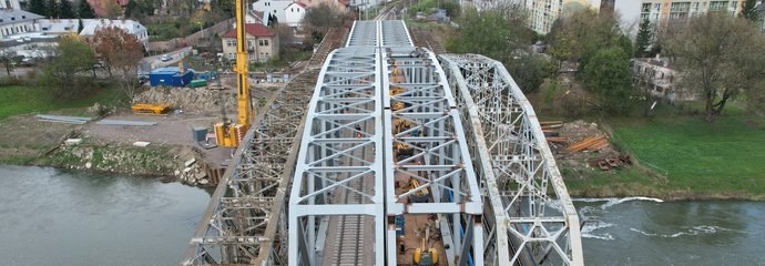 Nowy most kolejowy w Przemyślu /PKP PLK /Materiały prasowe