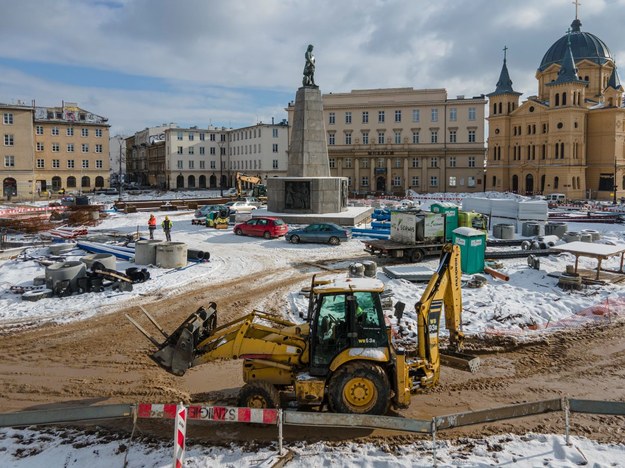 Nowy Plac wolności ma być gotowy w kwietniu /lodz.pl /Materiały prasowe