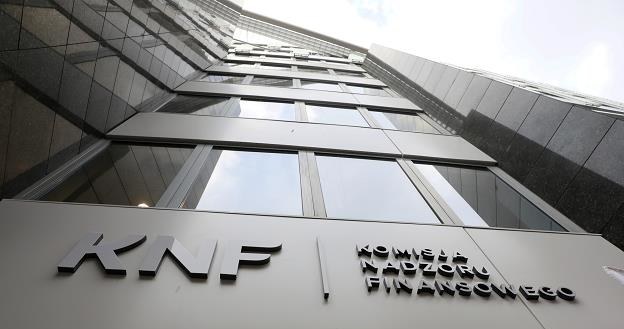 Nowy podmiot na liście ostrzeżeń publicznych KNF. Fot. Piotr Molecki /Agencja SE/East News