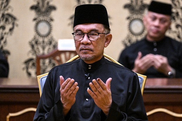 Nowy premier Malezji Anwar Ibrahim /MOHD RASFAN / POOL /PAP/EPA