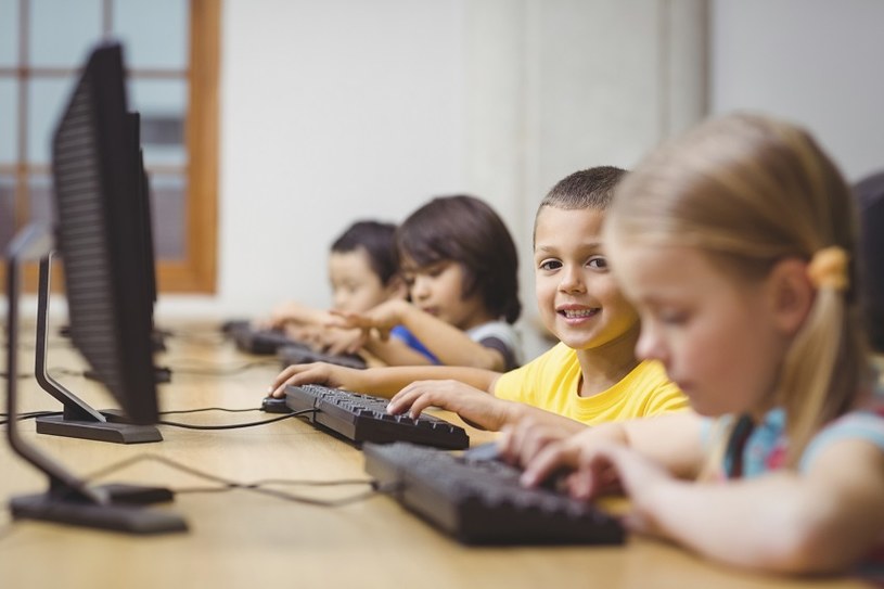 Nowy przedmiot programowania w szkołach ma towarzyszyć uczniom już od pierwszej klasy szkoły podstawowej, aż do klasy maturalnej /materiały prasowe