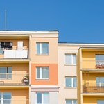 Nowy rodzaj najmu. "Uwolnić więźniów czwartego piętra"