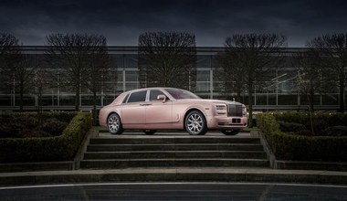 Nowy Rolls-Royce, który olśniewa. Dosłownie!