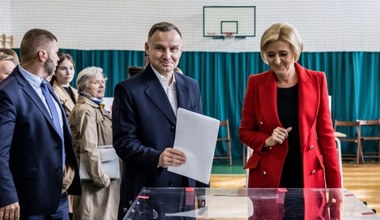 Nowy rząd pod choinkę? "Prezydent będzie opóźniał moment prawdy"