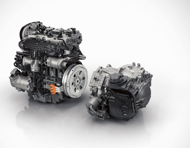 Nowy silnik Volvo generuje aż 450 KM z 2 litrów pojemności /Informacja prasowa