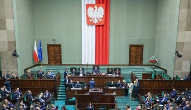 Nowy sondaż poparcia. W Sejmie 5 partii i przewaga prawicy