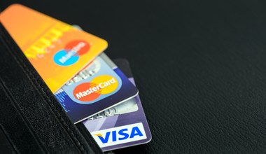 Nowy sposób oszustw Rosjan. Oferują nowe karty kredytowe