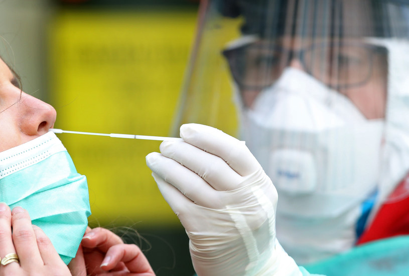 Nowy test badający wymaz z nosa opracowany przez naukowców z Yale może być ważną bronią w walce z wirusami