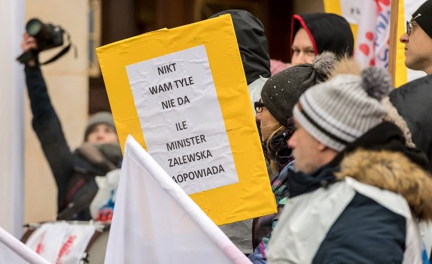 Nowy tydzień w ekonomii: pieniądze dla nauczycieli i emerytów oraz brexit