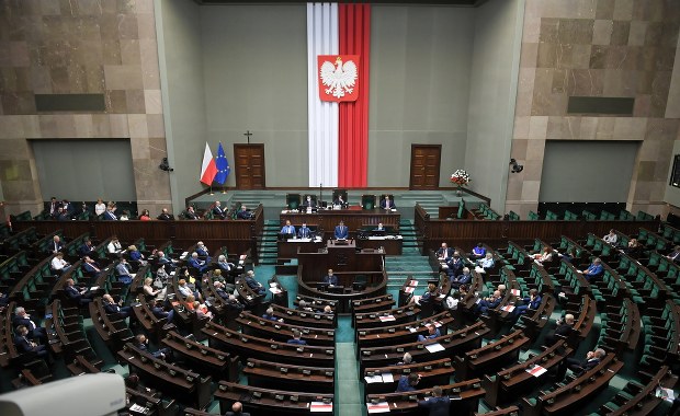 Nowy tydzień w polityce: Podwyżki dla polityków w Senacie i pomoc dla Białorusinów