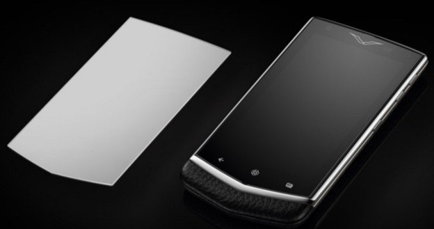 Nowy Vertu Ti to smartfon z kosmosu /materiały prasowe