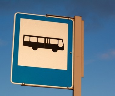 Nożownik zaatakował na przystanku. Grozi mu surowa kara