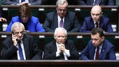 "NYT": To nadzwyczajne upomnienie dla rządu PiS i J. Kaczyńskiego