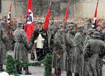 Nz. plan filmu "Mein Fuhrer", reż. Dani Levy /AFP