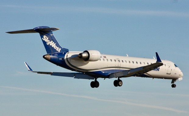 O krok od katastrofy. Samolot pasażerski niemal zderzył się z bombowcem