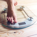 O której godzinie najlepiej się ważyć? Ta pora dnia pokaże prawdziwy wynik
